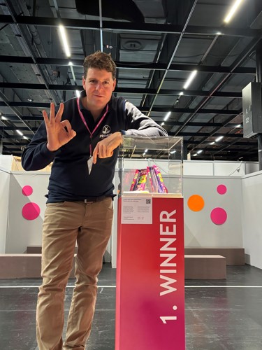 Wouter Smits of Primus wafer paper winners of the new product showcase